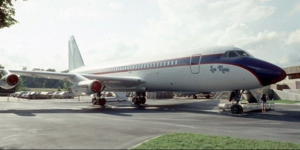 Spesifikasi 2 Pesawat Jet Elvis Presley Yang Sering Dipakai Untuk Tur Konser