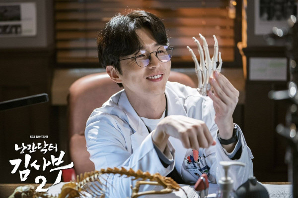 Deretan Dokter Ganteng dalam Drama Korea Dr Romantic 3