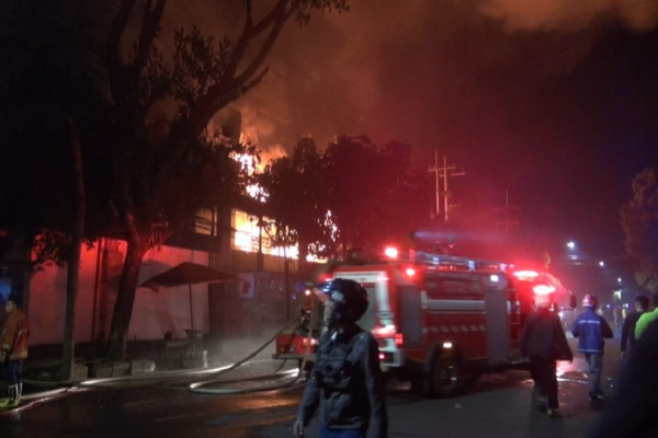 Malang Plaza Luluh Lantak Akibat Kebakaran, Begini Penampakannya!