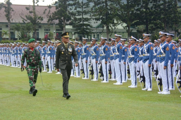 Dua Kali Gagal Masuk Akmil, Jenderal Peraih Adhi Makayasa Ini Melesat Jadi Gubernur Akmil