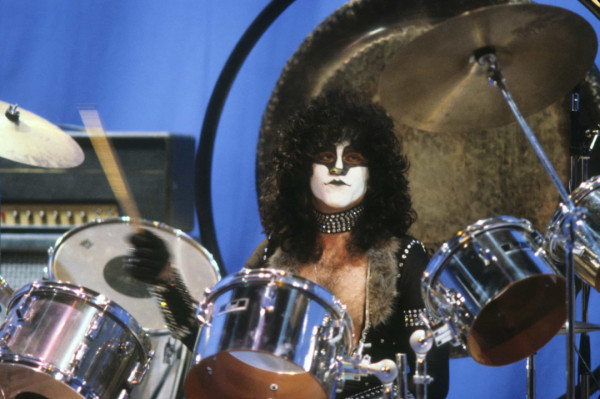 7 Artis Hollywood Tewas di Hari yang Sama, Ada Michael Jackson dan Freddie Mercury