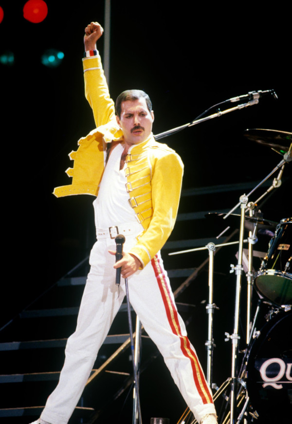 7 Artis Hollywood Tewas di Hari yang Sama, Ada Michael Jackson dan Freddie Mercury