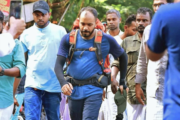 Cara Unik ke Tanah Suci: Dari Jalan Kaki sampai Mengayuh Sepeda