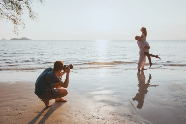 Cara Paling Romantis Melamar Seseorang, yang Punya Nyali Bisa Coba Nomor 3
