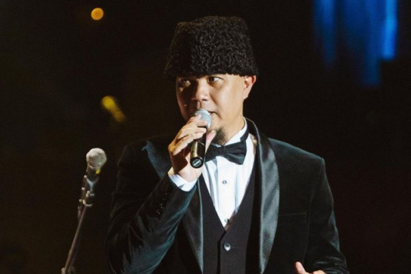 5 Artis Indonesia Berzodiak Gemini, Sampai Dibuatkan Grup WhatsApp oleh Ahmad Dhani
