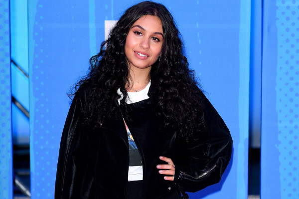 7 Artis yang Pernah Jadi Opener Coldplay, dari Dua Lipa hingga Elbow