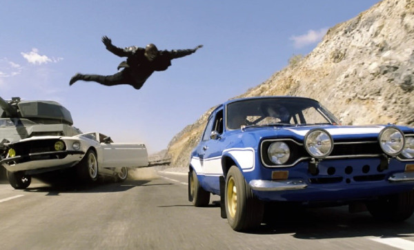 Nonton Semua Adegan Tabrakan Mobil di Film Fast and Furious Dibayar Rp14,6 Juta, Ini Caranya!