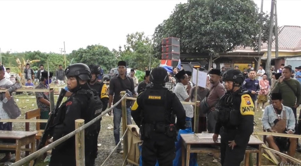 Pilkades Banyoneng Laok Ricuh, Panitia dan Kotak Suara Dievakuasi Petugas Bersenjata