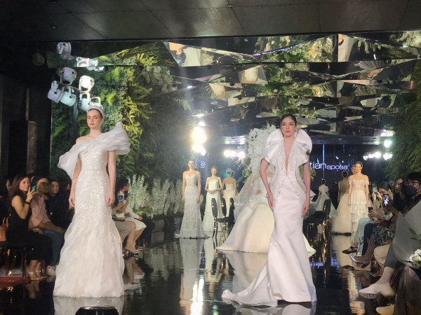 Sebastian Gunawan Rilis 14 Gaun Pengantin Baru Khusus untuk Wedding Showcase Park Hyat Jakarta