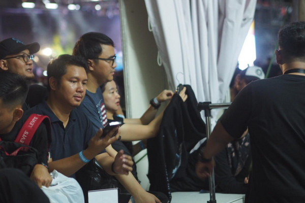 Merchandise Resmi Dream Theater Banyak Diburu meski Dibanderol Tinggi