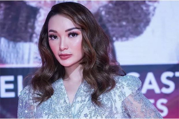 6 Nama Asli Artis Indonesia, dari Samijan hingga Syurkianih