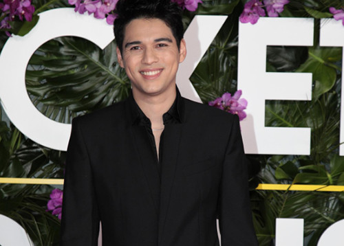 5 Potret Ganteng Maxime Bouttier, Aktor yang Dirumorkan Jadi Pacar Brondong Luna Maya
