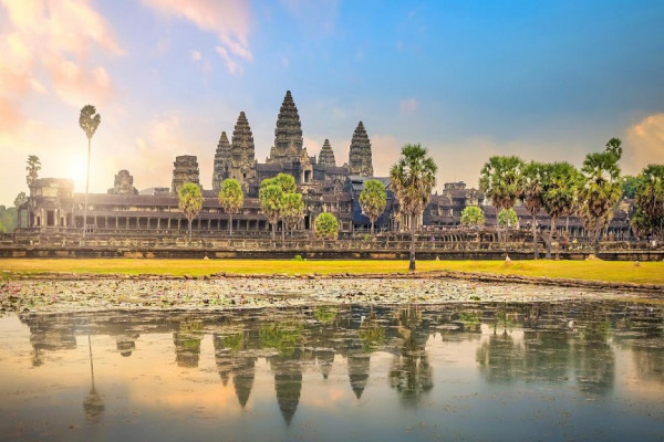 7 Lokasi Wisata Wajib Dikunjungi di Kamboja, Nomor 4 Danau Terbesar di Asia Tenggara