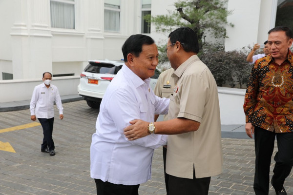 Prabowo Kunjungi Purnawirawan Polri, Berpesan Jaga Kerukunan dan Ketenangan Bangsa