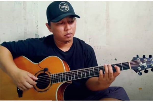 4 Gitaris Fingerstyle Indonesia Tersukses, Alip Ba Ta Penghasilannya Nyaris Rp1 Miliar per Bulan