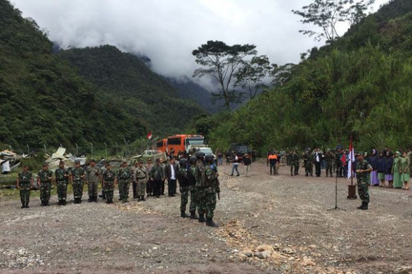 Dua Hari Tak Makan dan Cuma Minum Air Hujan, Prajurit Kopassus Berhasil Bebaskan 347 Sandera