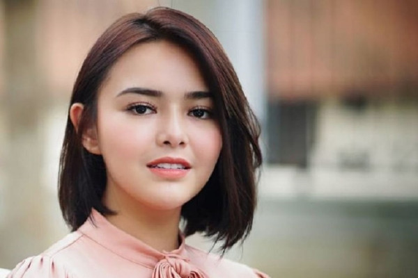 7 Artis dengan Tato di Bagian Sensitif, Nomor 5 Bergambar Pistol di Sekitar Dada