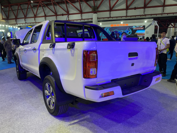 MABI Pamer Pikap Listrik di PEVS 2023, Bisa Saingi Hilux dan Triton?