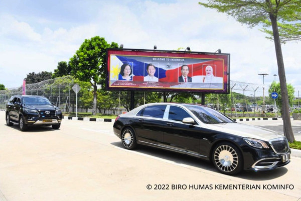 Fantastis! Mobil Mercedes-Maybach S650 Milik Johnny G Plate Harganya Tembus Rp7 Miliar