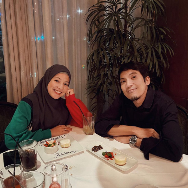 Kisah Cinta Desta dan Natasha Rizki yang Sempat Tak Direstui hingga Berujung Gugatan Cerai