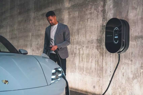 Porsche Kembangkan Baterai Teknologi Baru, Hadirkan Mobil Listrik dengan Jangkauan 1.300 Km