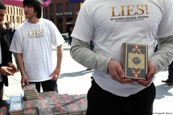 Kisah Johanna Pink Meneliti The Global Qur'an dengan Biaya Rp32,2 Miliar