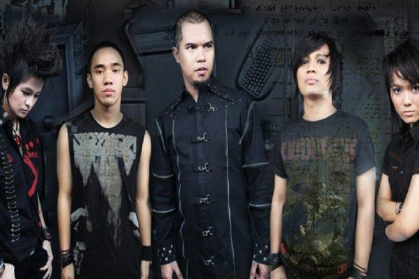 5 Perjalanan Karier Ahmad Dhani, Musisi Kontroversi Sukses yang Orbitkan Artis Baru