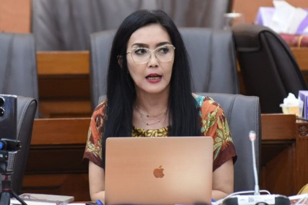 9 Artis Cerai Karena Poligami, Nomor 5 Ketahuan setelah 7 Tahun Mendua