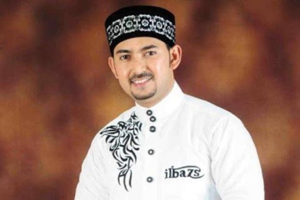 9 Artis Cerai Karena Poligami, Nomor 5 Ketahuan setelah 7 Tahun Mendua
