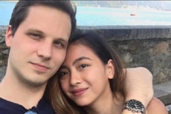 8 Artis yang Nikahi Idolanya, Nomor 4 Udah Ngefans 12 Tahun