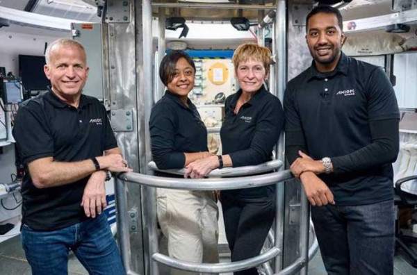 Profil Rayyanah Barnawi, Astronot Perempuan Pertama Arab Saudi