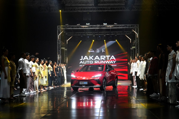Tanpa Subsidi, Harga Resmi Mobil Listrik MG 4 EV Tetap Bikin Happy