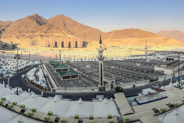 Ziarah Jemaah Haji di Makkah: Dari Kakbah Sampai Abraj Al Bait
