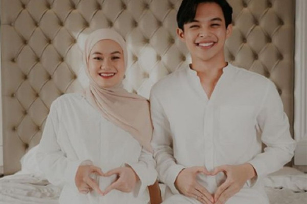 7 Artis yang Menikah Tanpa Pacaran, Nomor 6 Masyaallah Dipersunting Habib
