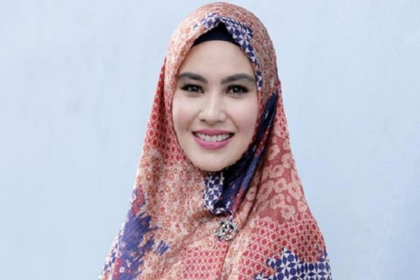 7 Artis yang Menikah Tanpa Pacaran, Nomor 6 Masyaallah Dipersunting Habib