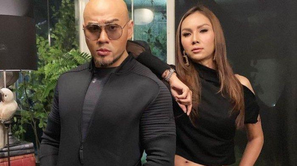 5 Artis Indonesia yang Akur usai Cerai, Nomor 3 Masih Romantis dengan Mantan Istri