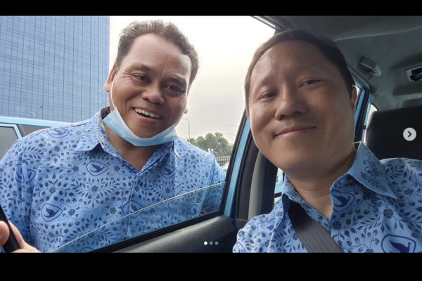 Potret Bos Blue Bird Nyamar Jadi Sopir Taksi: Mangkal di Kokas hingga ke Antrian Mal PP