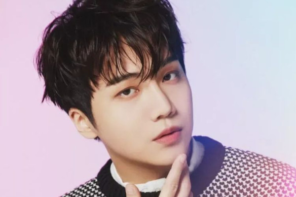 6 Idol K-Pop Pria Paling Pendek, tapi Tetap Penuh Pesona!