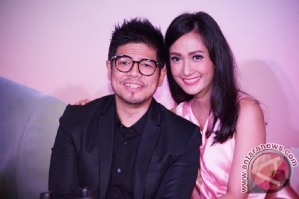 8 Artis yang Langgeng Nikah dengan Anak Band, Nomor 5 Layak jadi Panutan