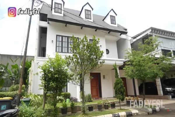8 Foto Rumah Fadly Faisal, Bergaya Eropa Klasik Seharga Rp12 Miliar