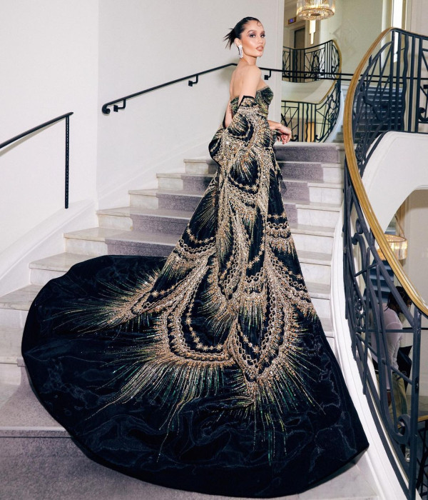 Ini Makna Gaun yang Dipakai Cinta Laura di Festival Film Cannes 2023