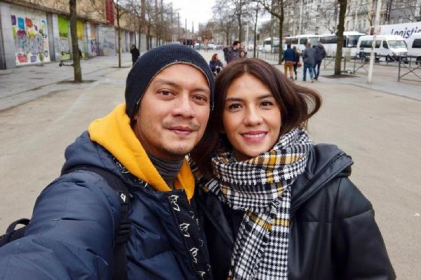 8 Artis yang Langgeng Nikah dengan Anak Band, Nomor 5 Layak jadi Panutan