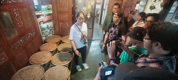 Nikmatnya Mencicipi Kopi Luwak Borobudur yang Dipanen dari Hutan Pinus Gunung Sumbing