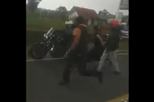 Rombongan Moge Harley Davidson Tabrak Santri di Ciamis hingga Muntah Darah