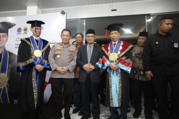 Jenderal Polisi Bintang 2 Ini Jadi Guru Besar Ke-241 Muhammadiyah