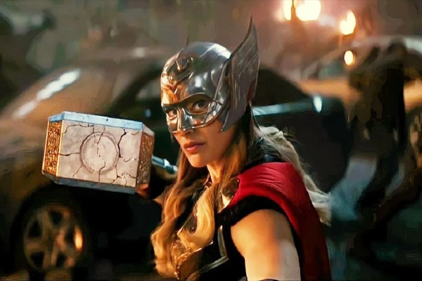 10 Plot Hole Terbesar di MCU yang Belum Diperbaiki Marvel