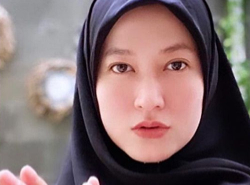 3 Artis Lawas Ini Putuskan Hijrah di Usia Muda, Nomor Terakhir Dulu Suka Tampil Seksi