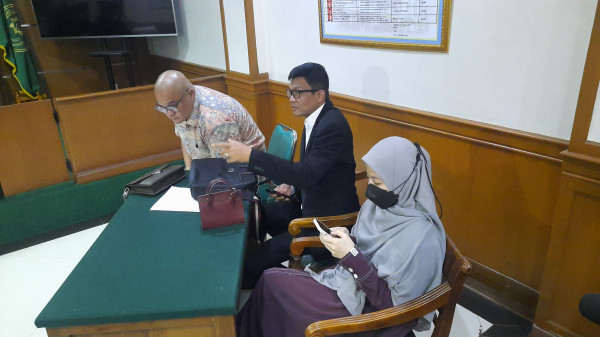 Desta dan Natasha Rizky Hadiri Sidang Cerai Perdana di PA Jakarta Selatan