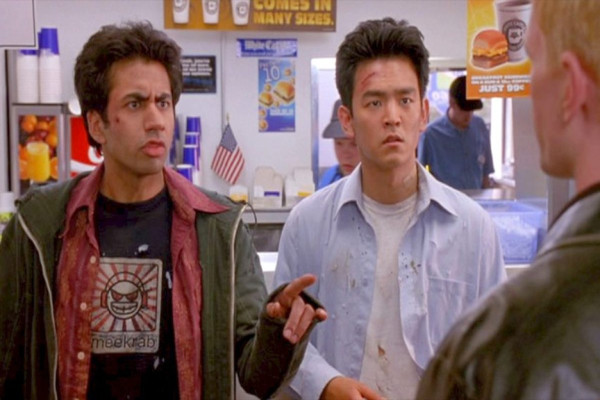 9 Film Komedi Paling Enggak Ngotak, Logikanya Ambrol Banget