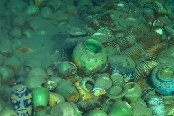 Harta Karun Berusia 500 Tahun Era Dinasti Ming Ditemukan di Laut China Selatan